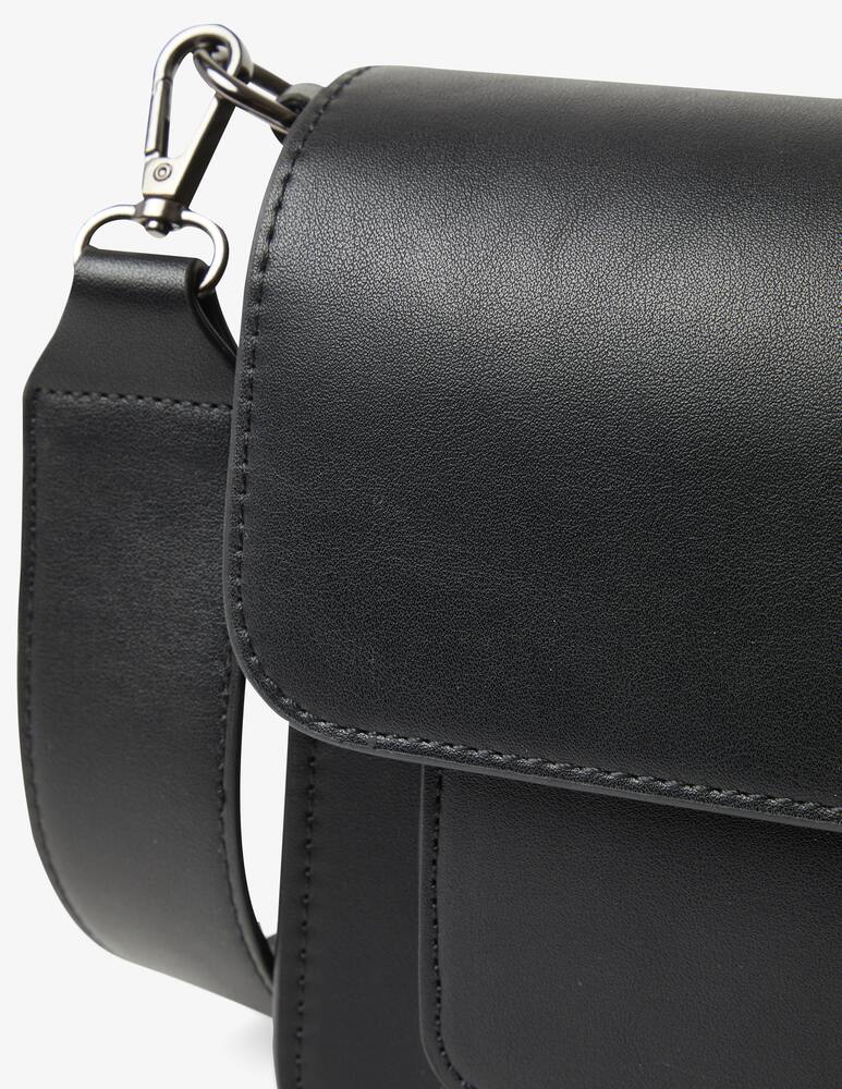 rinascente HVISK Borsa Cayman