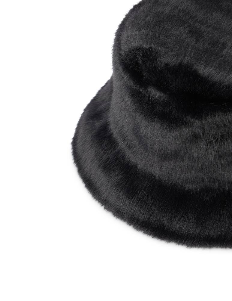 rinascente Stand Studio Bucket hat Wera 