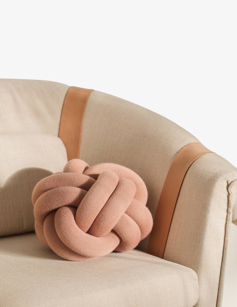 rinascente Design House Stockholm Knot Cushion - pink