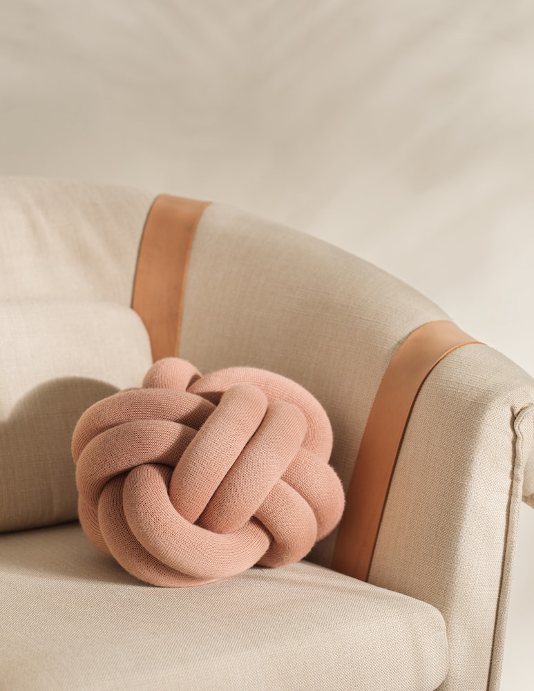 Design House Stockholm Cuscino Knot - immagine 2 Design House Stockholm Cuscino Knot - immagine 2