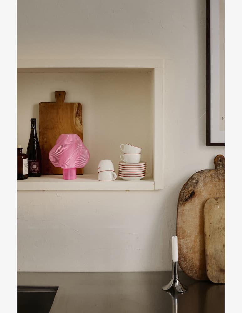 Crème Atelier Lampada da tavolo portatile Soft Serve - immagine 3 Crème Atelier Lampada da tavolo portatile Soft Serve - immagine 3