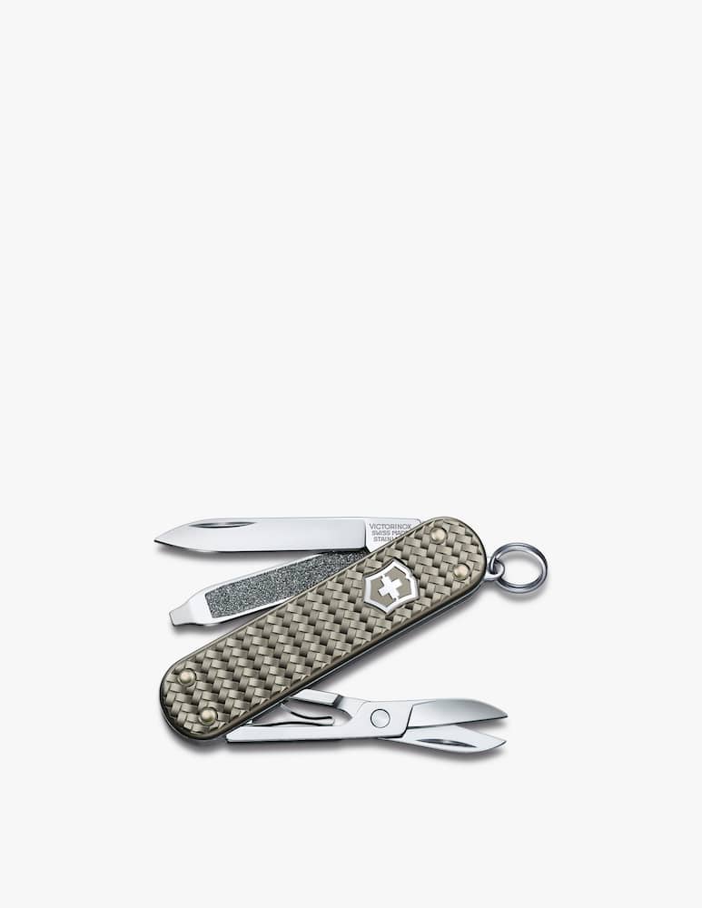 Victorinox Coltellino Svizzero Multiutensile Classic Sd Precious Alox - immagine 1 Victorinox Coltellino Svizzero Multiutensile Classic Sd Precious Alox - immagine 1
