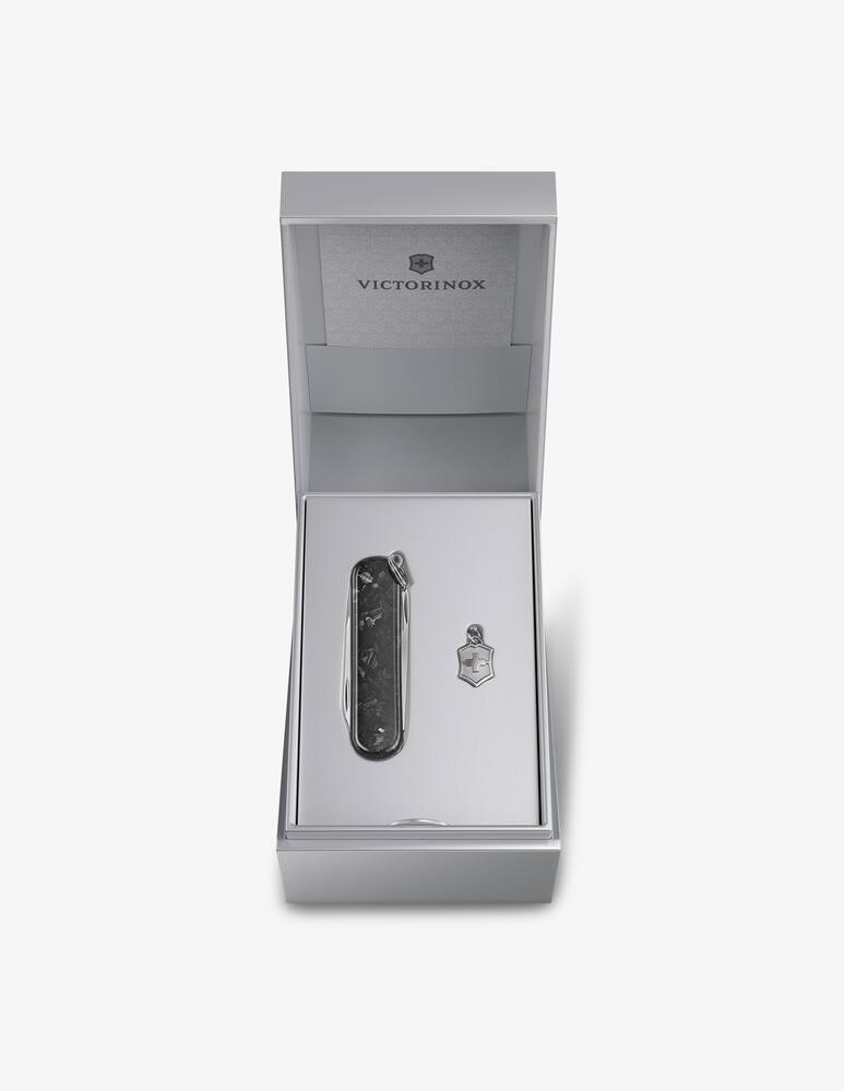 Victorinox Coltellino Svizzero Multiutensile Classic Sd Brilliant - immagine 2 Victorinox Coltellino Svizzero Multiutensile Classic Sd Brilliant - immagine 2