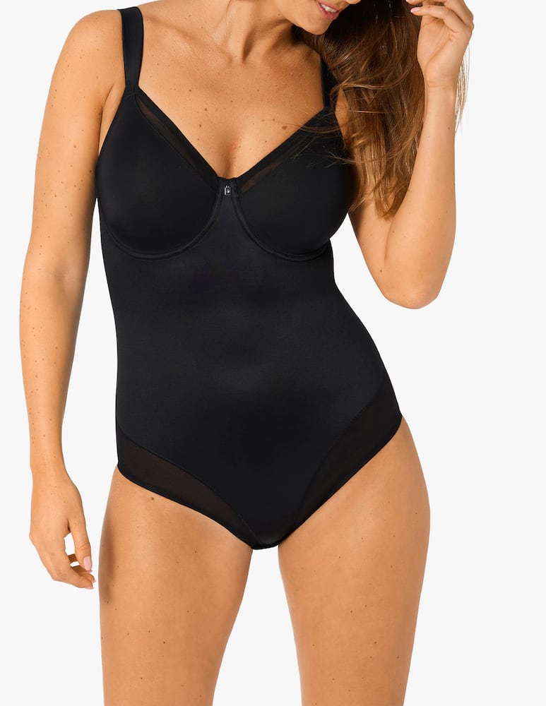 Triumph Body modellante con ferretto True Shape Sensation - immagine 2 Triumph Body modellante con ferretto True Shape Sensation - immagine 2