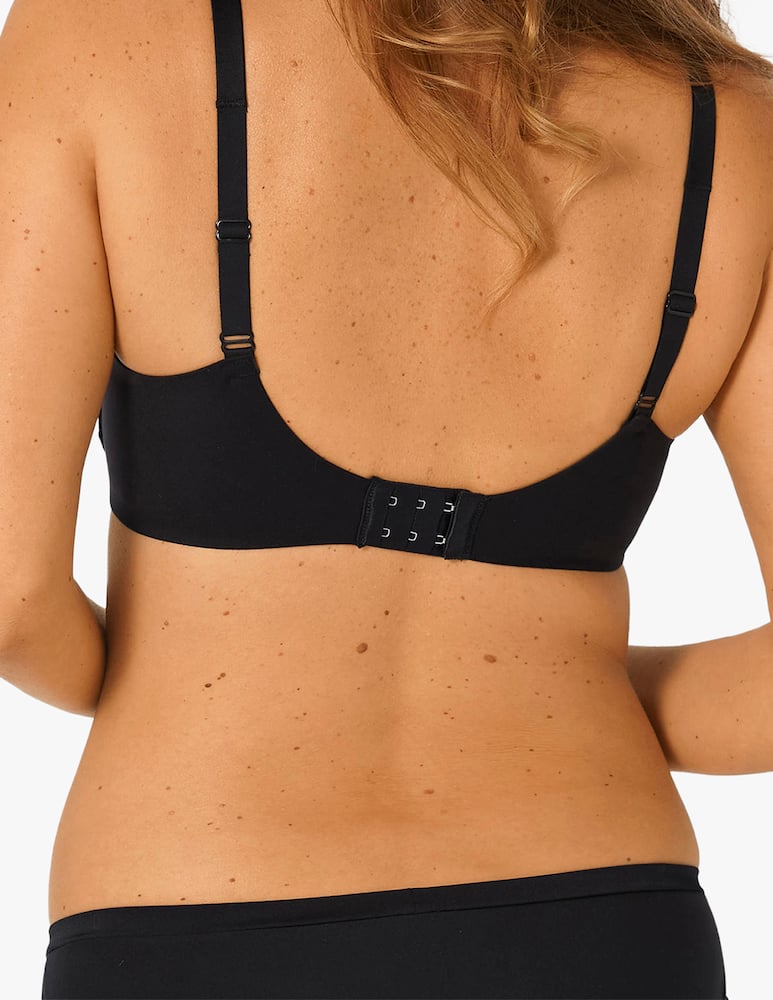 Triumph Body Make up Soft Touch WPX unlined bra with underwire - picture 3 Triumph Body Make up Soft Touch WPX unlined bra with underwire - picture 3