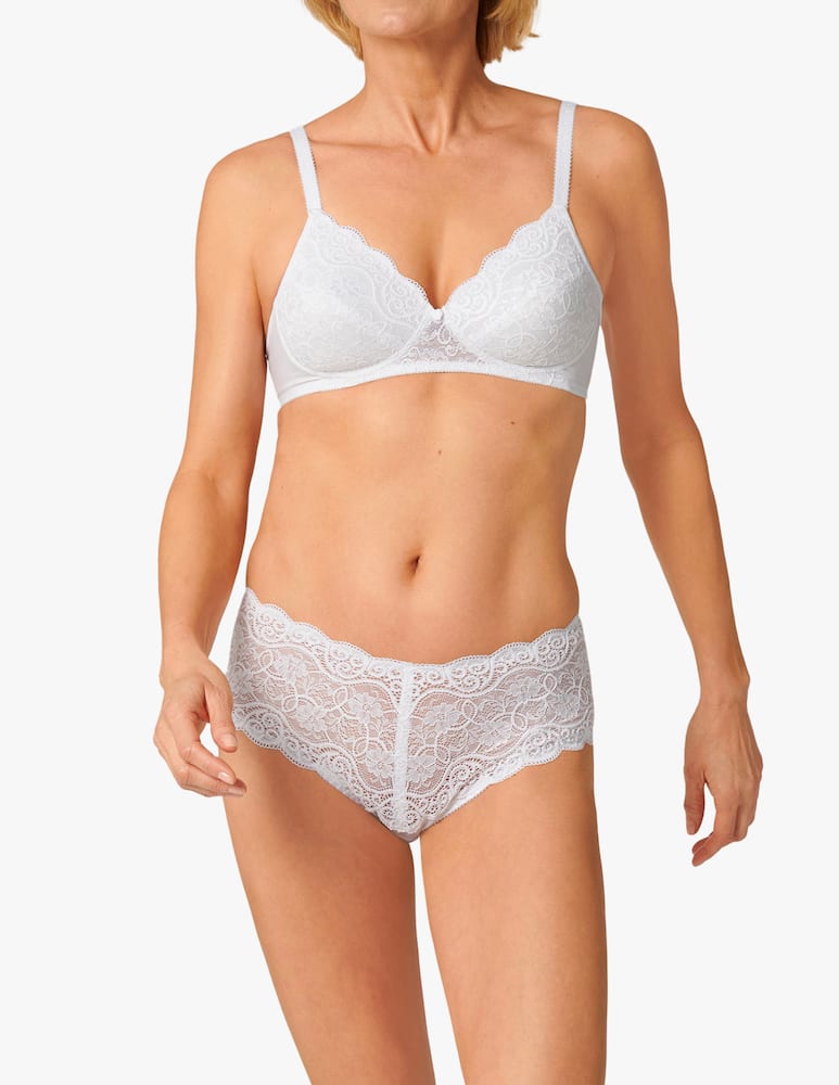 Triumph Amourette 300 P X non-wired padded bra - picture 2 Triumph Amourette 300 P X non-wired padded bra - picture 2