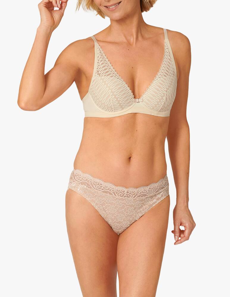 rinascente Triumph Tai02 Amourette 300 Magic Wire underwear