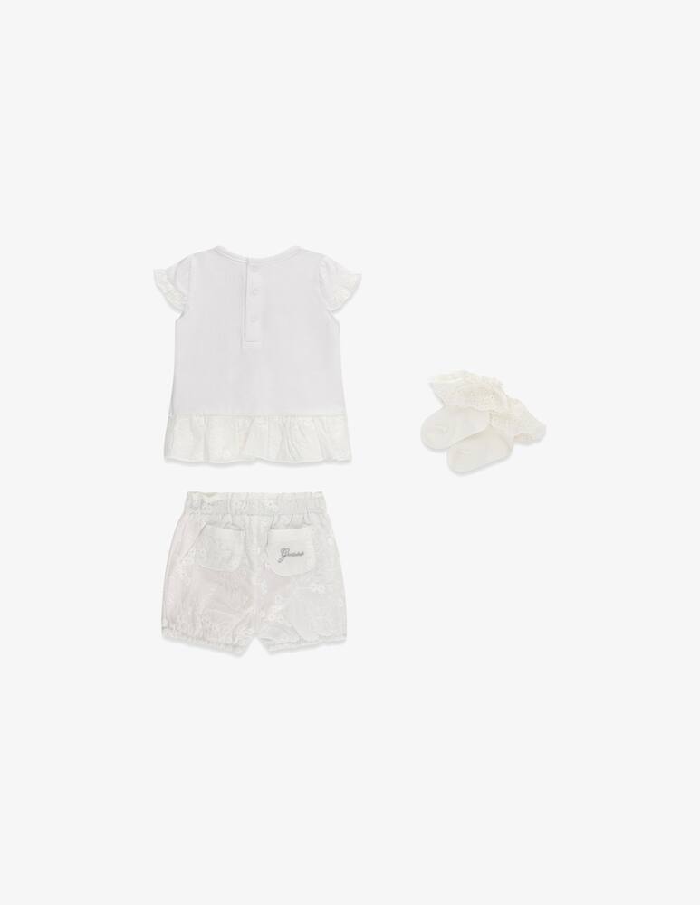 Guess Set t-shirt shorts calzini - immagine 2 Guess Set t-shirt shorts calzini - immagine 2