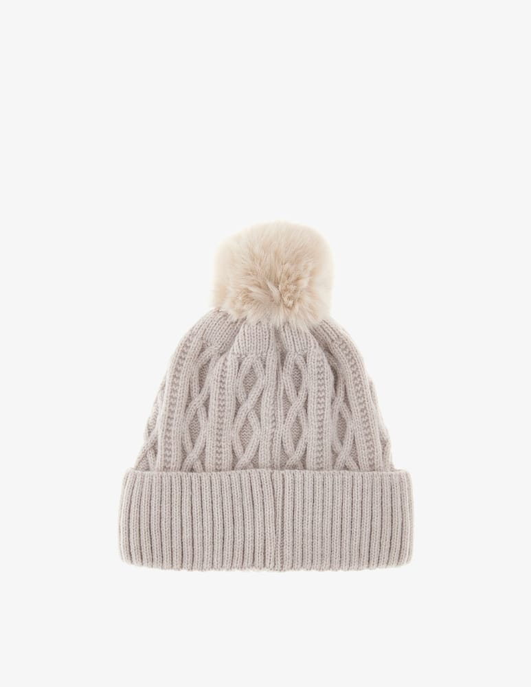 Guess Cappello - immagine 2 Guess Cappello - immagine 2