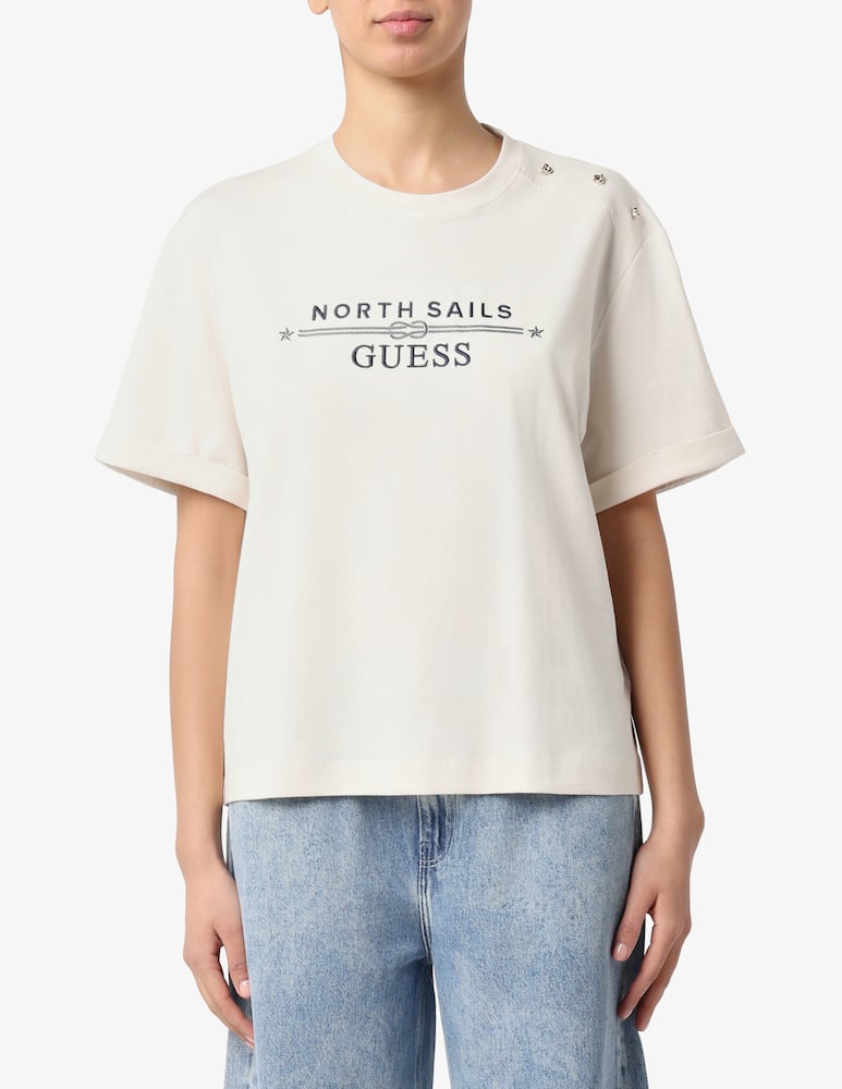 Guess T-shirt con logo frontale - immagine 1 Guess T-shirt con logo frontale - immagine 1