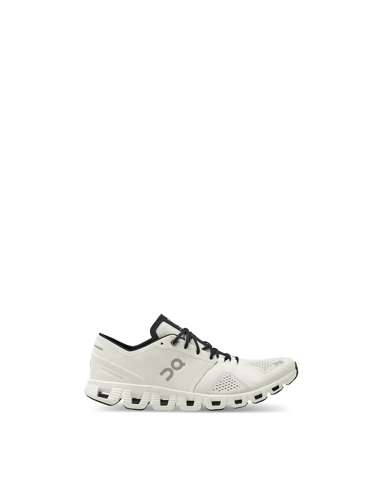 On Running Sneakers cloud x - picture 1 On Running Sneakers cloud x - picture 1