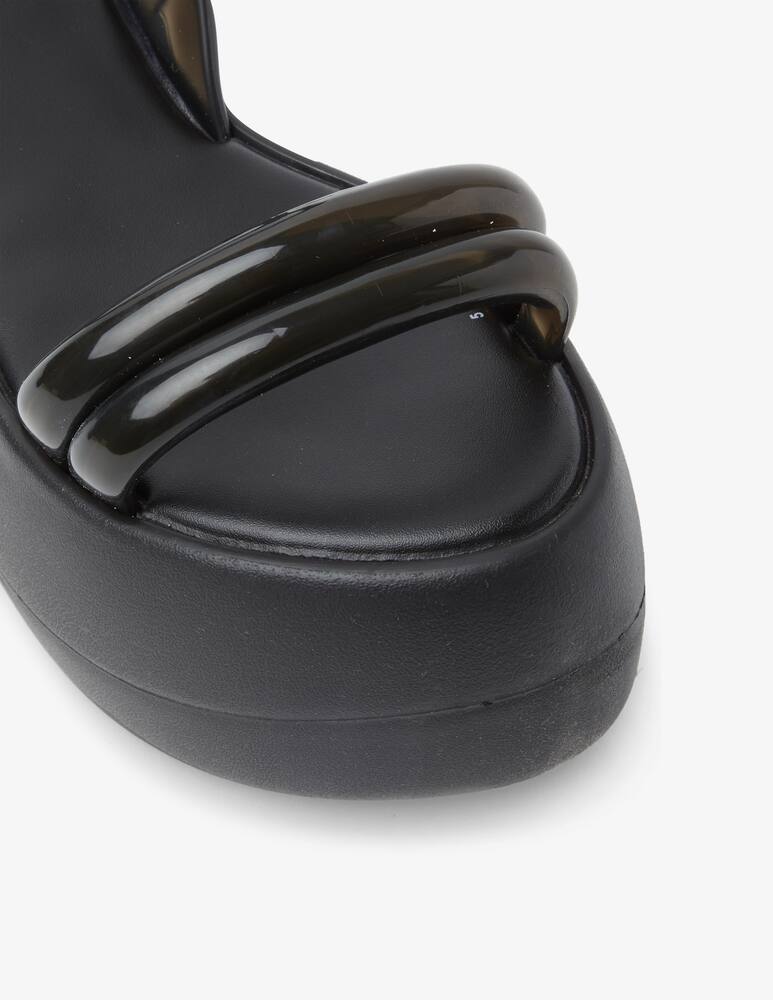 Melissa Snadali con platform Airbubble - immagine 2