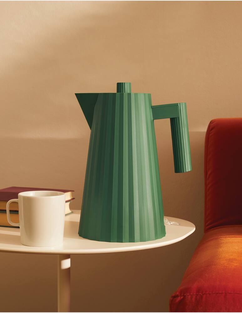 rinascente Alessi "Plissè"  Bollitore Elettrico L.1 In Resina Termoplastica. Spina Europea. 2400W