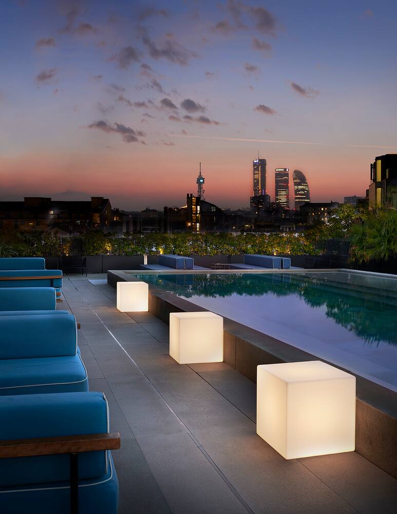 rinascente Slide Cubo 40 Floor Lamp