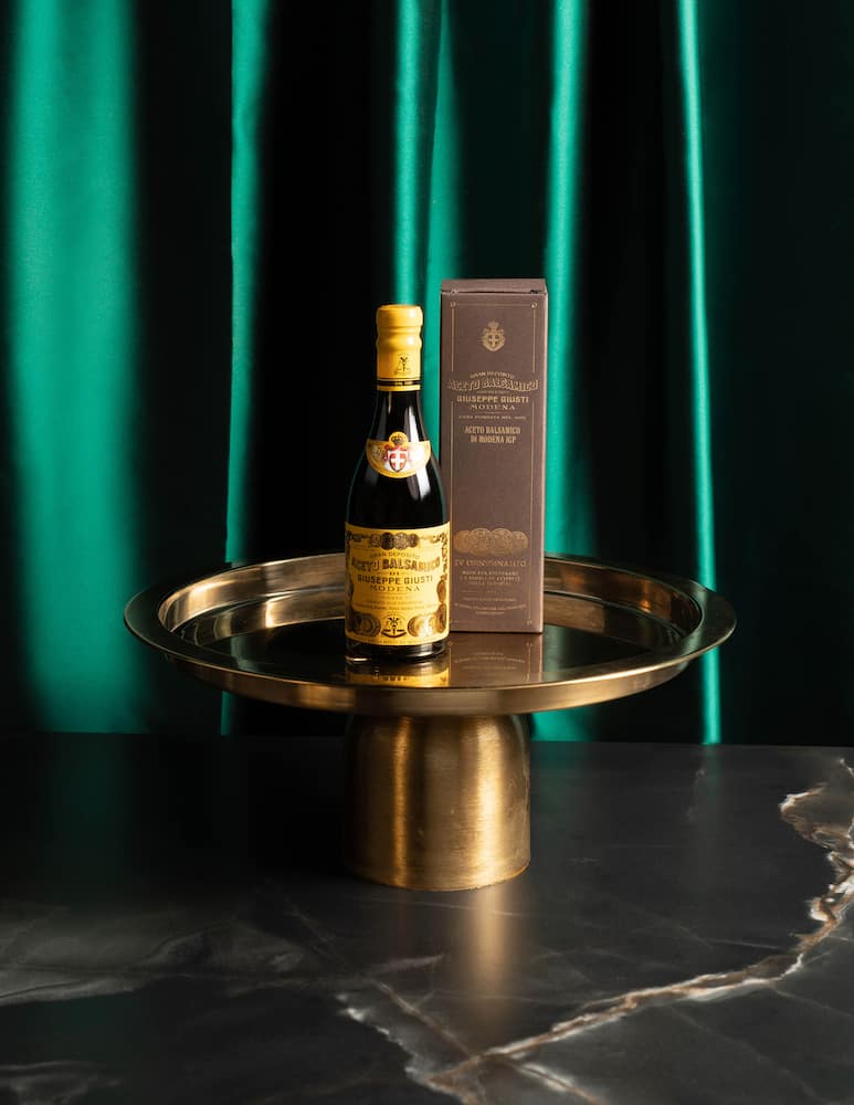 Giuseppe Giusti Aceto Balsamico Di Modena IGP 4 Medaglie D’oro - Champagnotta - immagine 2 Giuseppe Giusti Aceto Balsamico Di Modena IGP 4 Medaglie D’oro - Champagnotta - immagine 2