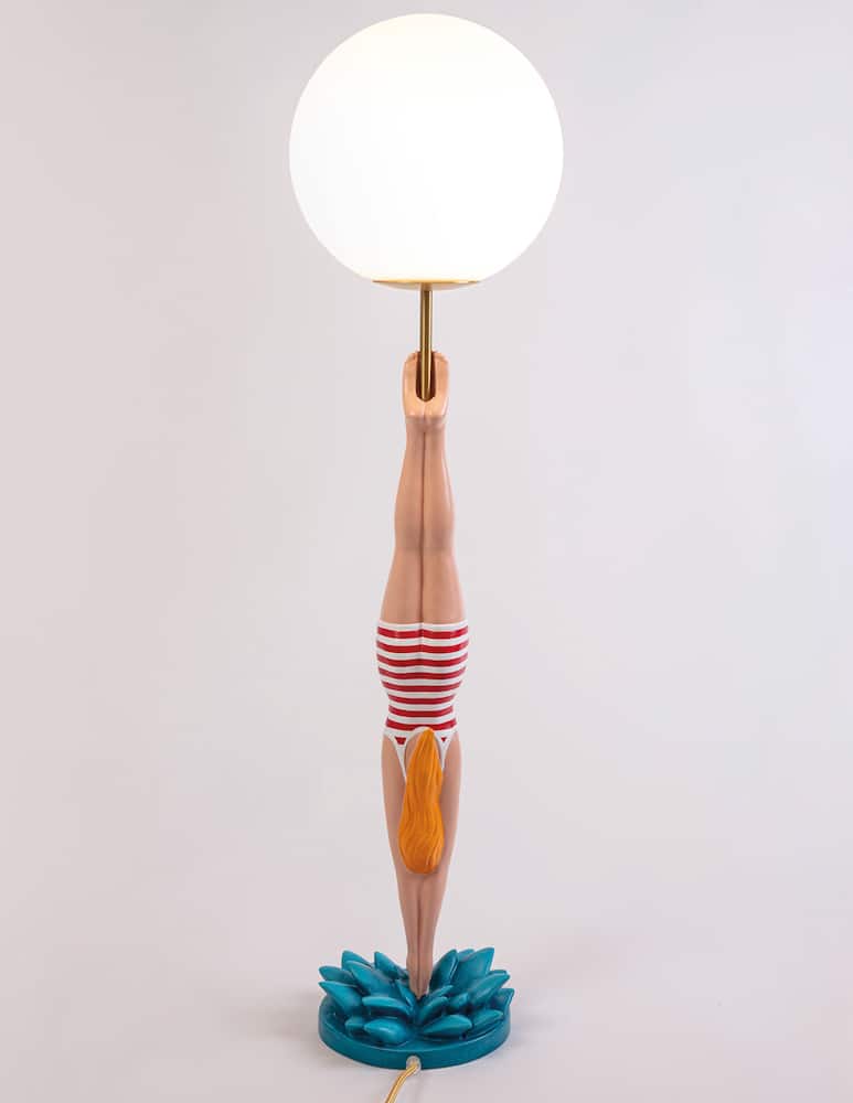 Seletti Lampada da tavolo Lady Diver - immagine 3 Seletti Lampada da tavolo Lady Diver - immagine 3