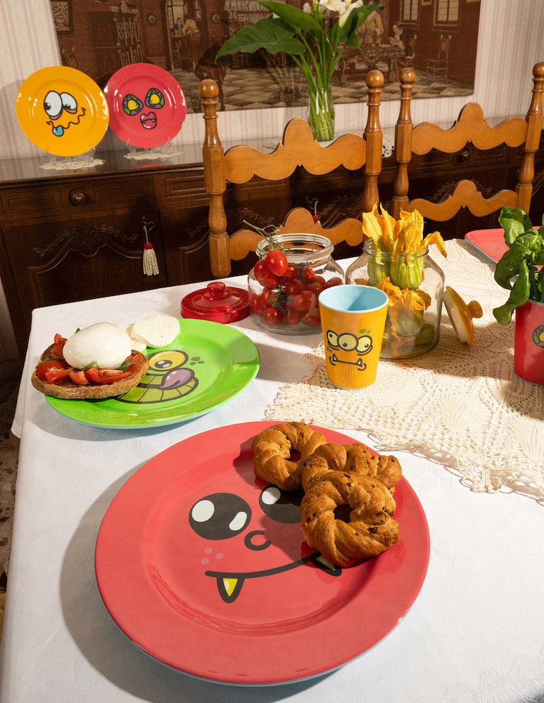 Seletti Piatto Piano Monsters Baby Gregorio - immagine 2 Seletti Piatto Piano Monsters Baby Gregorio - immagine 2