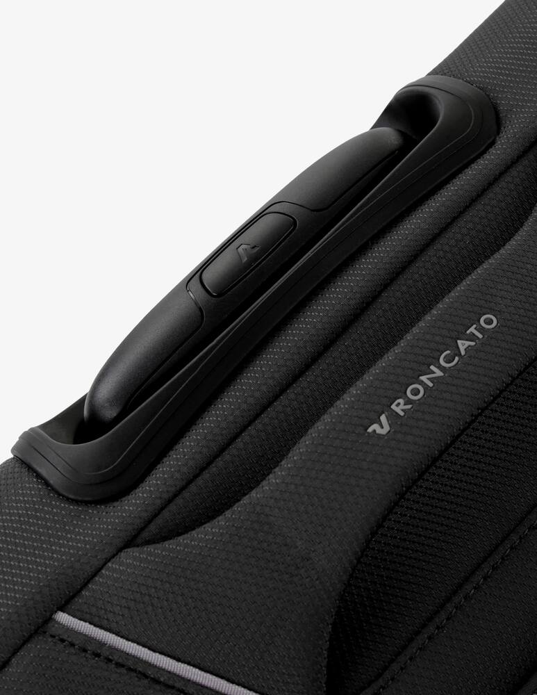 rinascente Roncato Ironik 2.0 Cabin Trolley 45x36x20 cm Easyjet