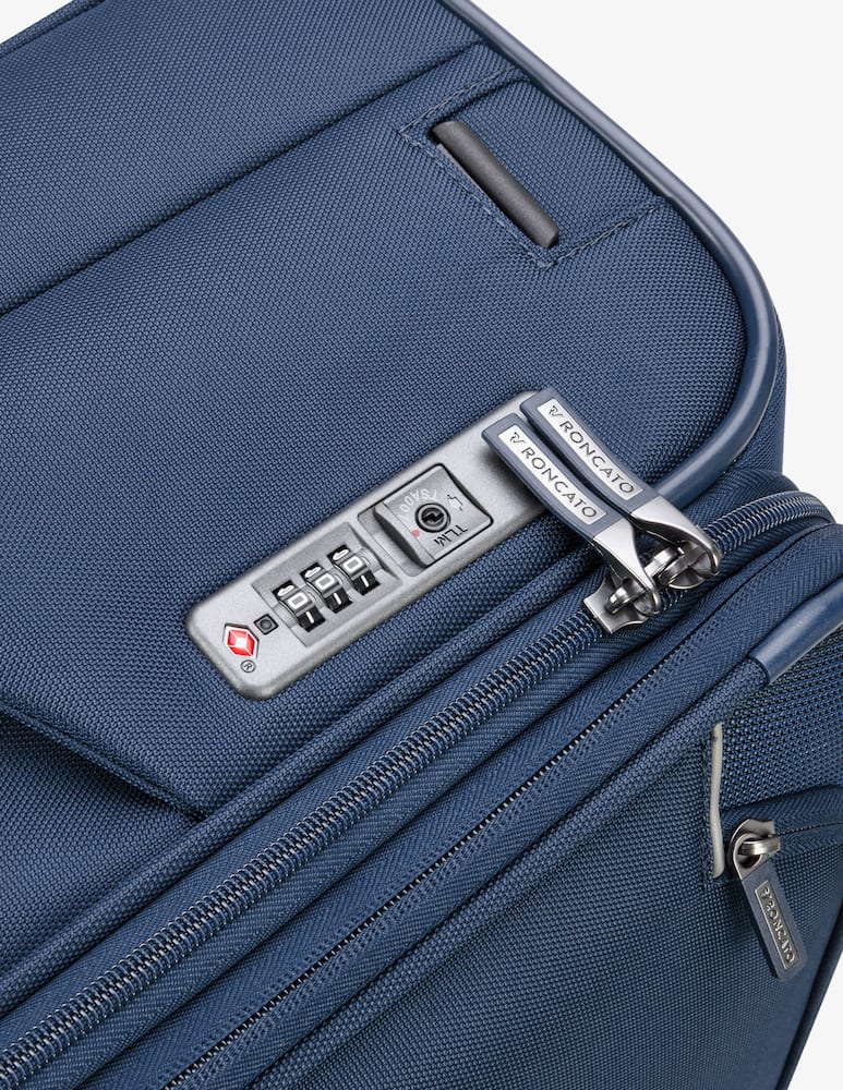 rinascente Roncato Gateway Cabin Spinner 55X40X20/23 Cm Expandable - Blue