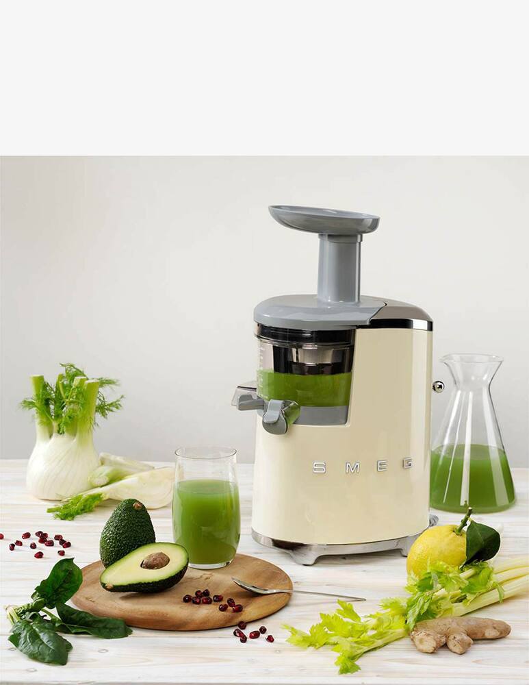 Smeg Slow juicer 50's Style glossy cream - picture 5
