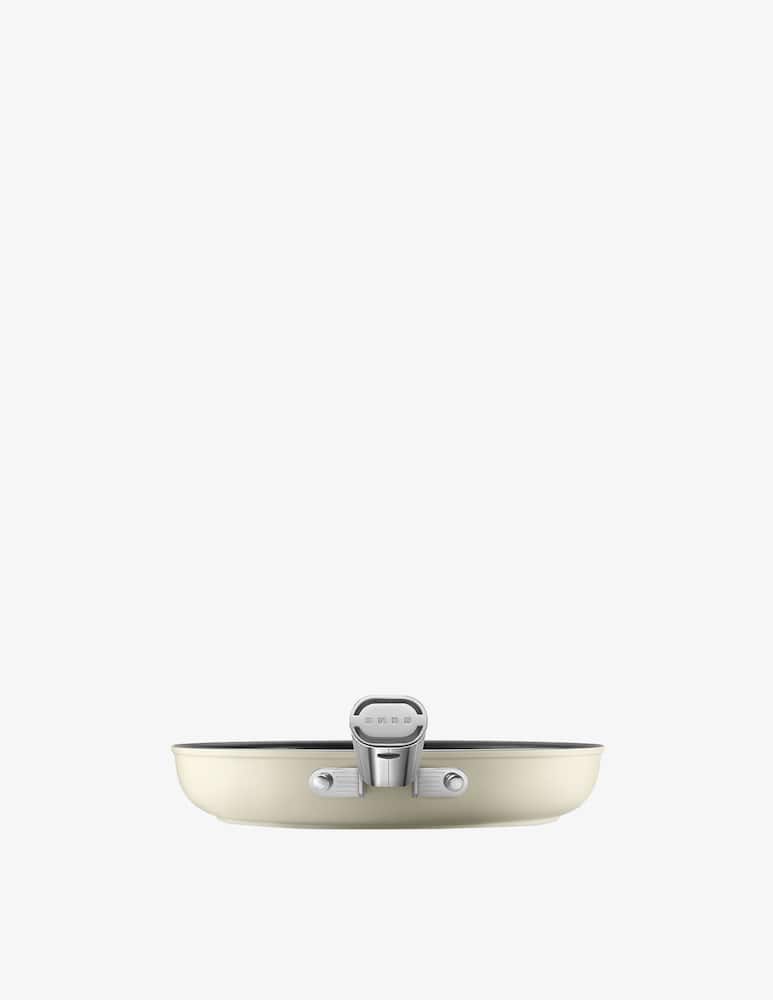 Smeg Padella antiaderente - Panna OPACO - D28cm - immagine 4 Smeg Padella antiaderente - Panna OPACO - D28cm - immagine 4