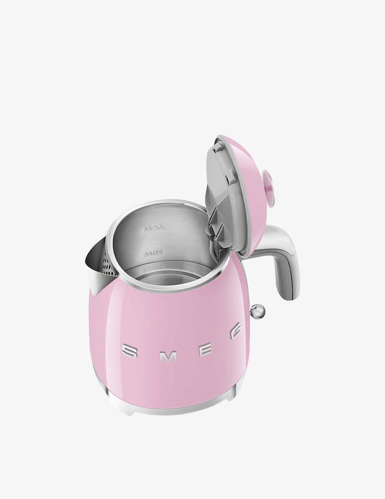 Smeg Mini Kettle 50'S Style Glossy Pink - picture 4 Smeg Mini Kettle 50'S Style Glossy Pink - picture 4