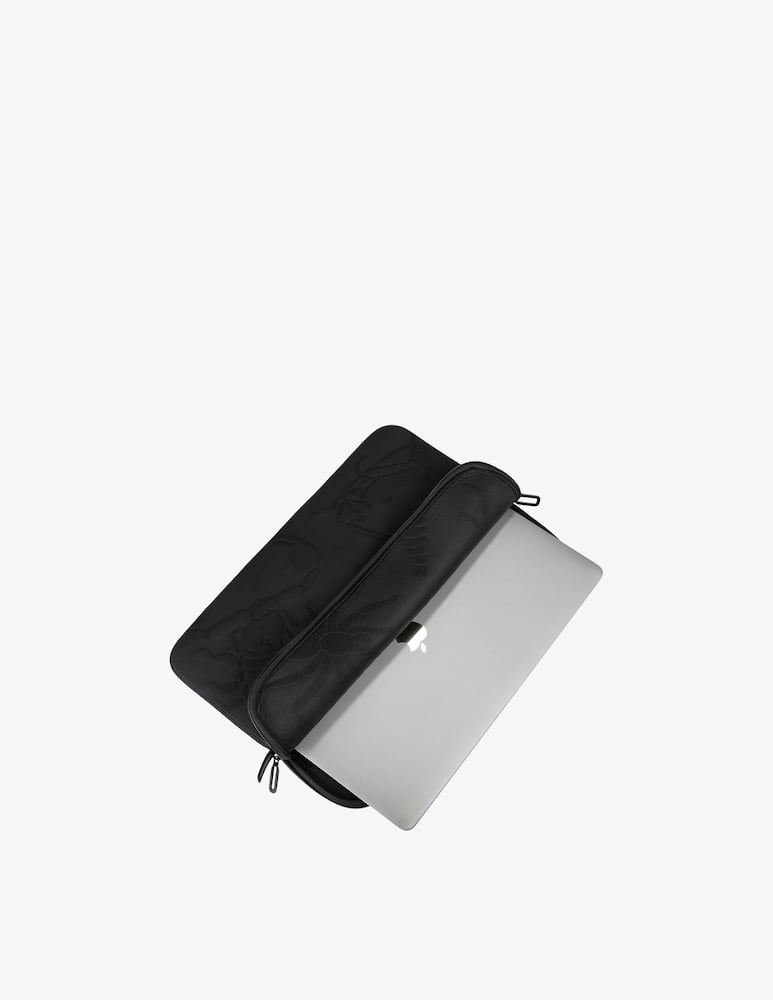 Tucano Custodia Sleeve Rilievo Insetti Mb 16" Nero - immagine 2 Tucano Custodia Sleeve Rilievo Insetti Mb 16" Nero - immagine 2