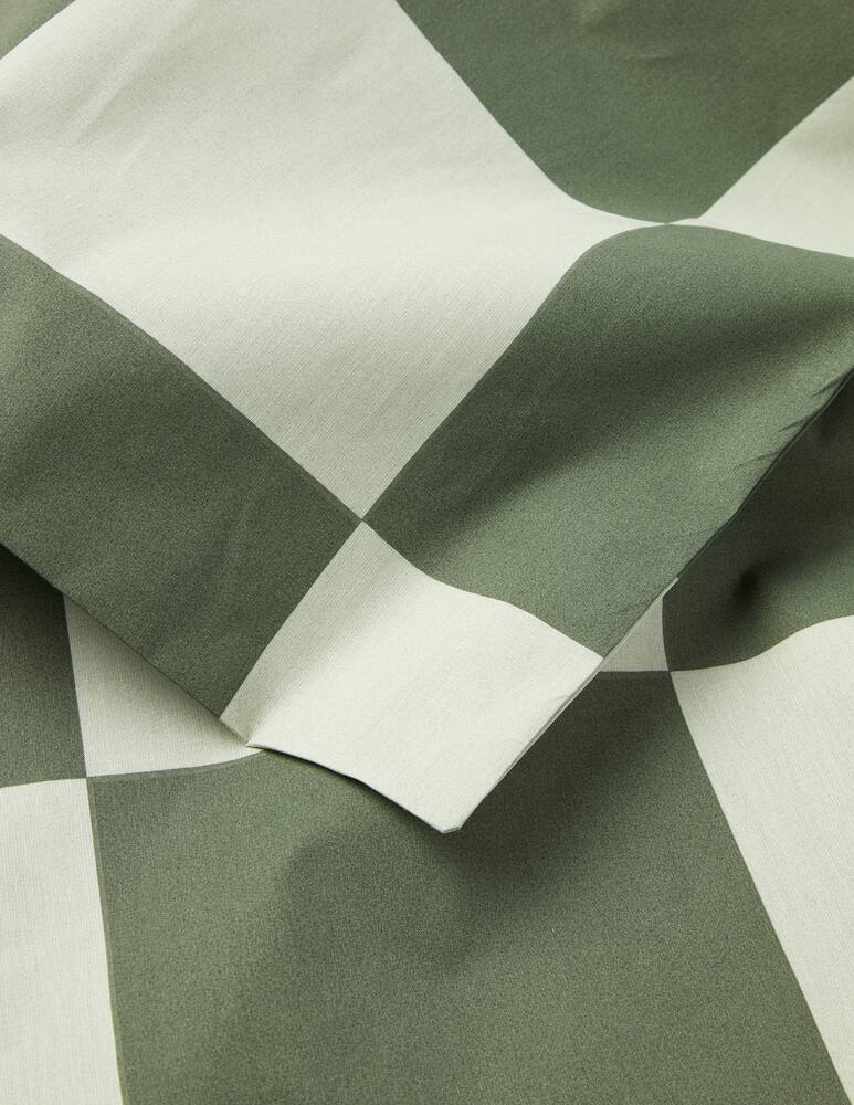 Somma Cotton Percale Three-Piece Bed Set - picture 2 Somma Cotton Percale Three-Piece Bed Set - picture 2