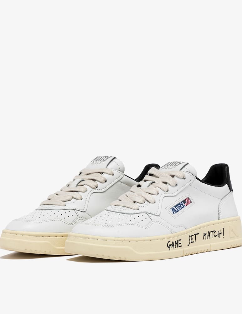 AUTRY Medalist low sneakers - picture 2 AUTRY Medalist low sneakers - picture 2