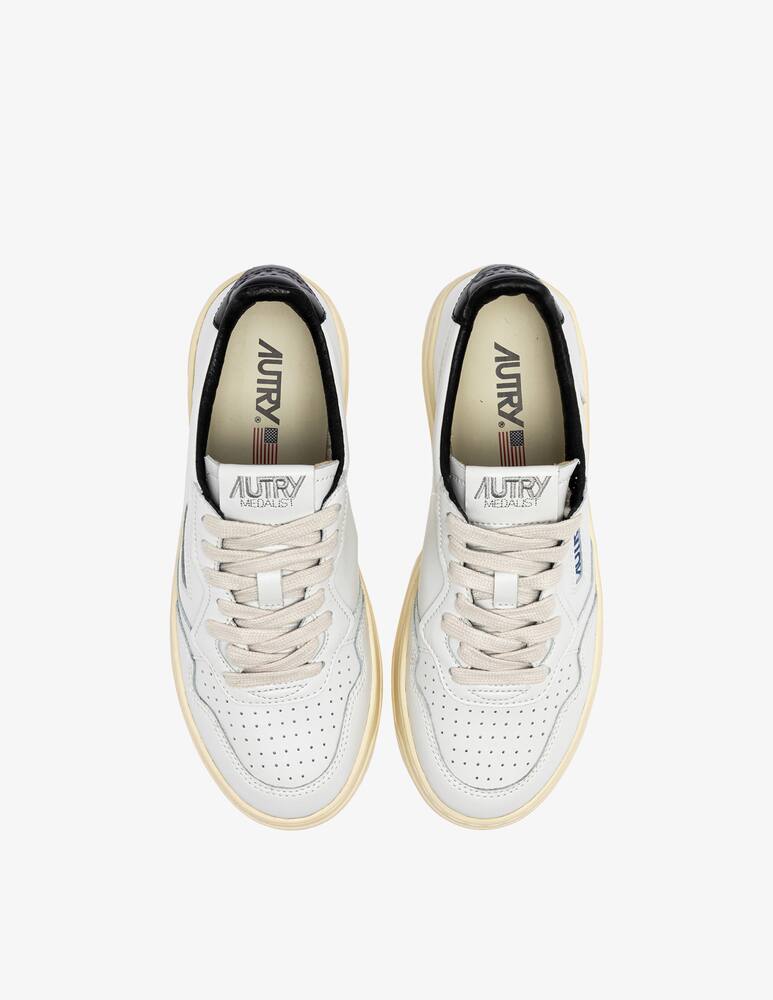 AUTRY Medalist low sneakers - picture 4 AUTRY Medalist low sneakers - picture 4