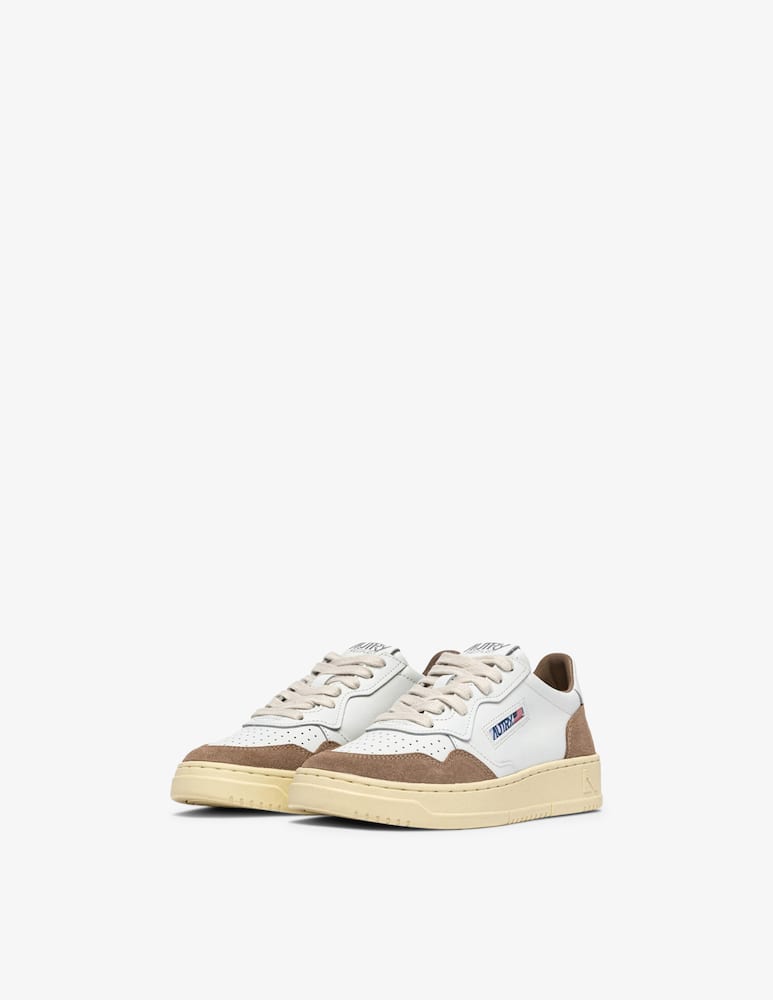 AUTRY Medalist low sneakers - picture 2 AUTRY Medalist low sneakers - picture 2