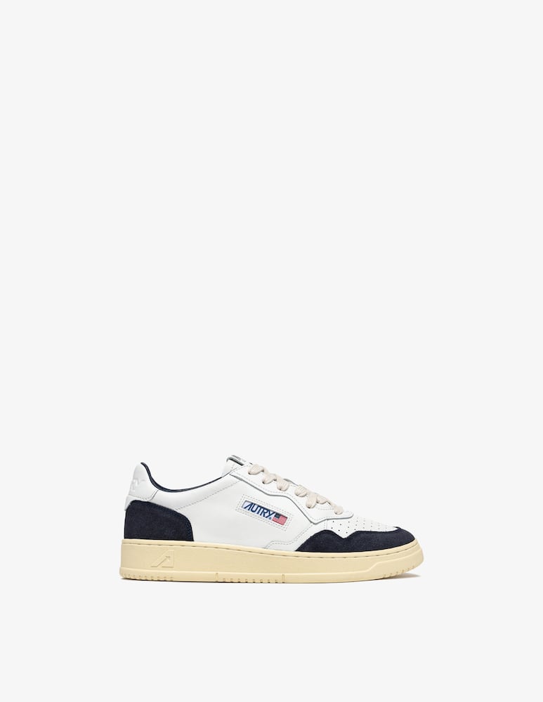 AUTRY Medalist low sneakers - picture 1 AUTRY Medalist low sneakers - picture 1