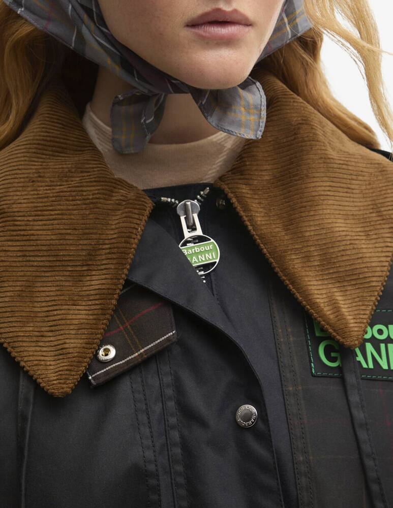 Barbour Giacca cerata con cappuccio Duffle Ganni x Barbour - immagine 4 Barbour Giacca cerata con cappuccio Duffle Ganni x Barbour - immagine 4