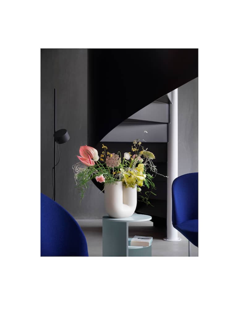 Muuto Vase Kink - picture 2 Muuto Vase Kink - picture 2