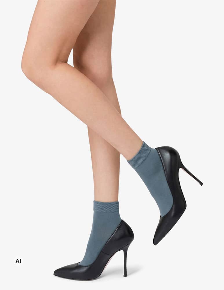 Pierre Mantoux sheer socks - picture 1 Pierre Mantoux sheer socks - picture 1