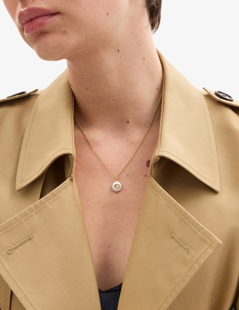 COACH Signature coin pearl pendant necklace - picture 2 COACH Signature coin pearl pendant necklace - picture 2