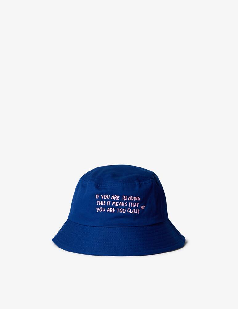 rinascente Linea Daria Cappello bucket con scritta