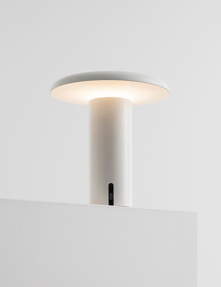 Artemide Lampada da tavolo Takku - immagine 1 Artemide Lampada da tavolo Takku - immagine 1