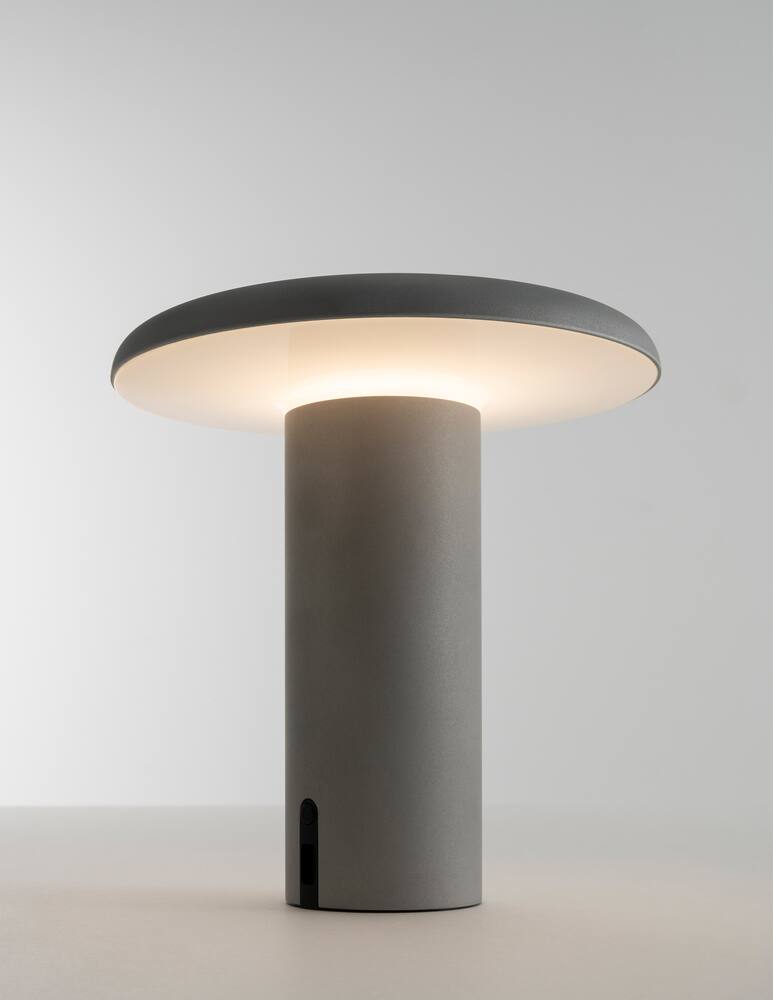 Artemide Table lamp Takku Grey Anodised - picture 3 Artemide Table lamp Takku Grey Anodised - picture 3