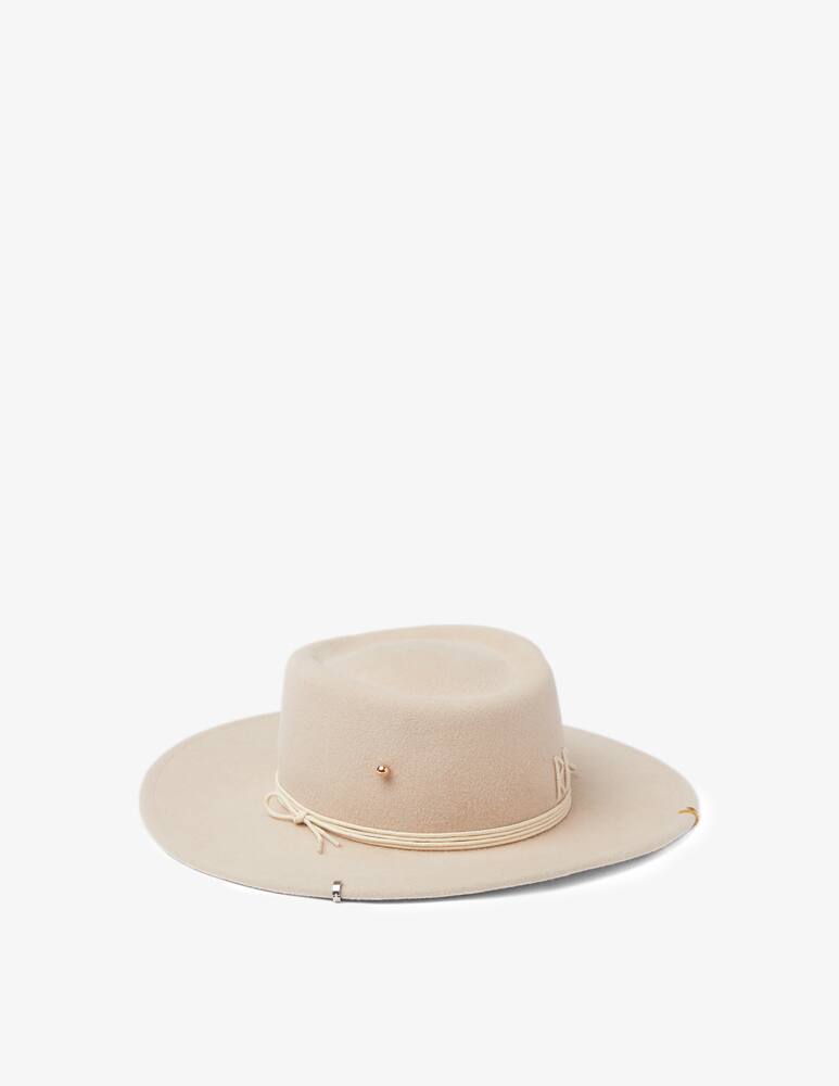 rinascente Ruslan Baginskiy Self-tie piercing gambler hat - White