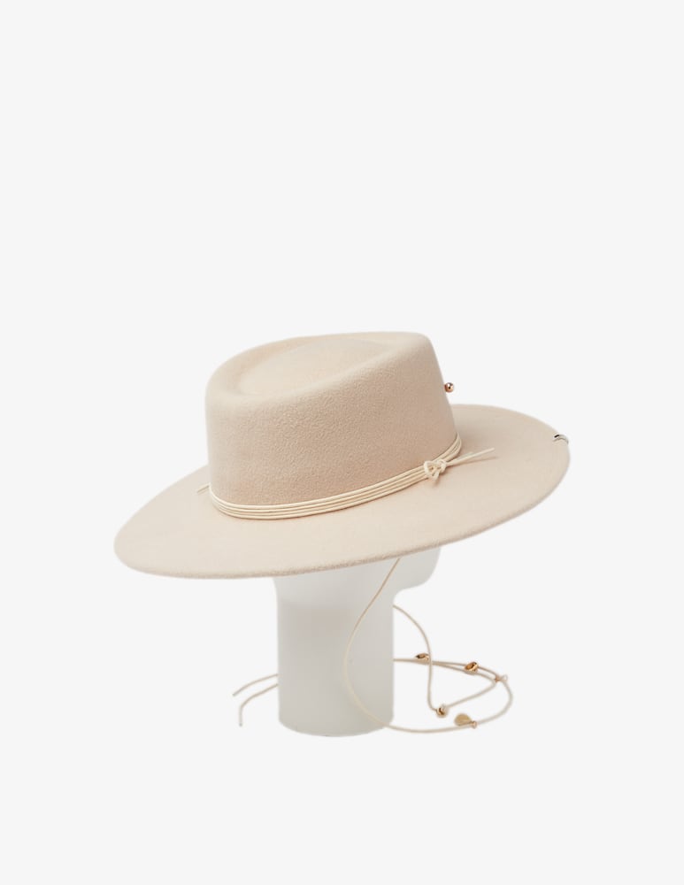 rinascente Ruslan Baginskiy Self-tie piercing gambler hat - White