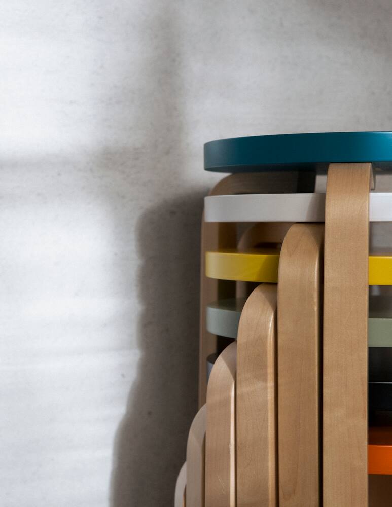 rinascente Artek Stool 60 sedile laccato non assemblato - Multicolor