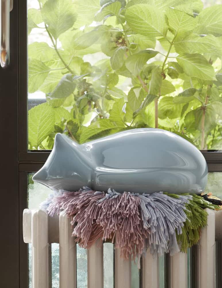Vitra Resting Cat small light blue - picture 2 Vitra Resting Cat small light blue - picture 2