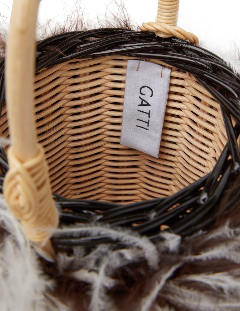 Gatti Tweety wicker painted basket bag with natural feathers trim - picture 4 Gatti Tweety wicker painted basket bag with natural feathers trim - picture 4