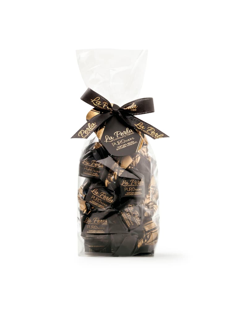 La Perla Di Torino Puro Nero. Dark chocolate truffle with Piedmont hazelnuts - picture 1 La Perla Di Torino Puro Nero. Dark chocolate truffle with Piedmont hazelnuts - picture 1
