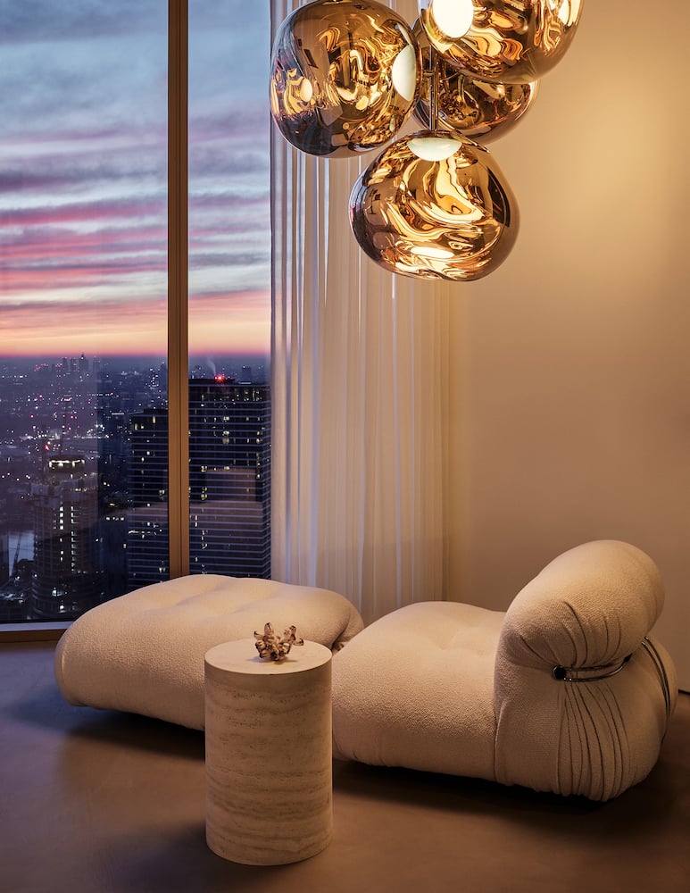 Tom Dixon Chandelier Melt Piccolo Oro LED CB - immagine 5 Tom Dixon Chandelier Melt Piccolo Oro LED CB - immagine 5