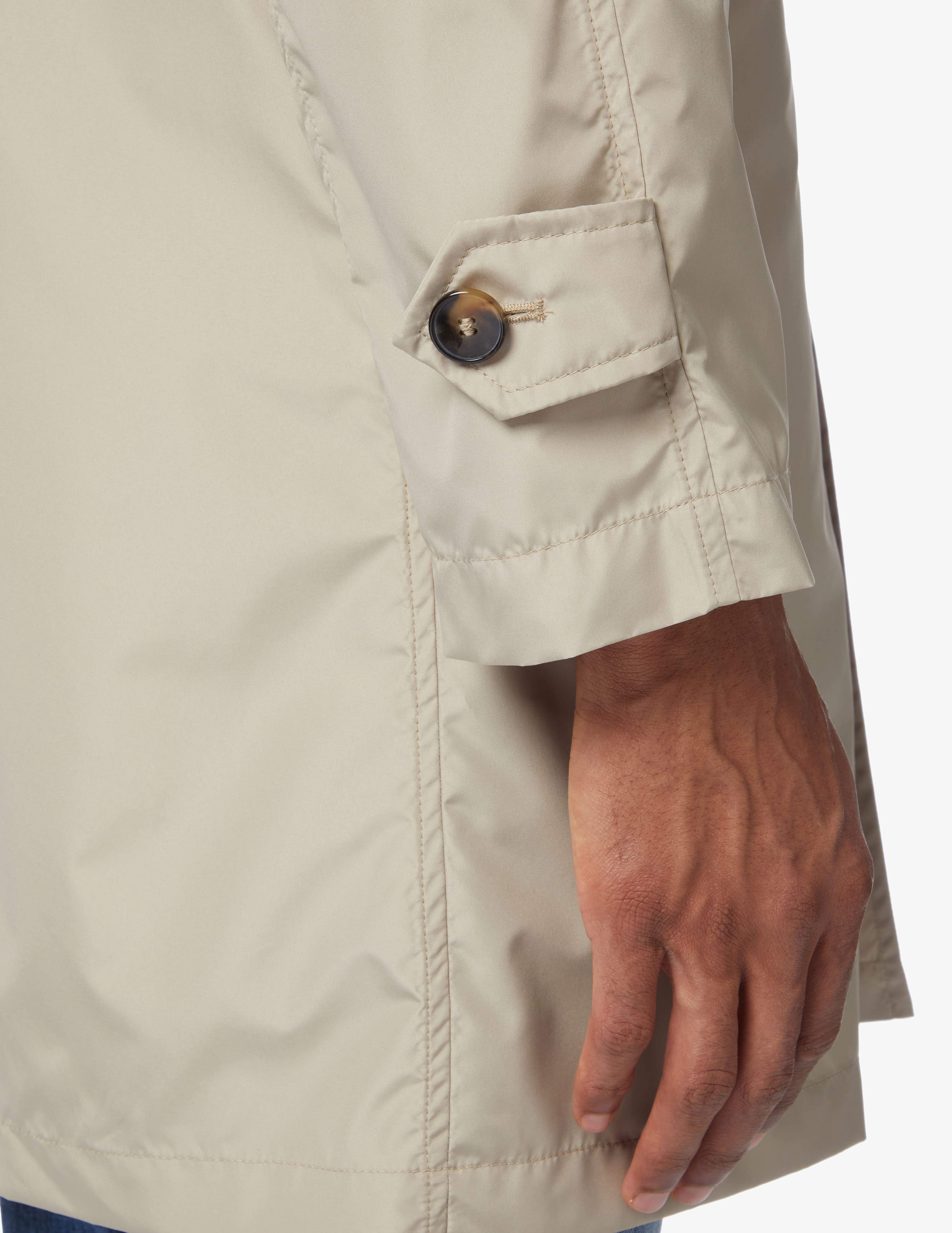 Emporio Armani Nylon tech travel trench beige Rinascente.it Emporio Armani Nylon tech travel trench beige Rinascente.it