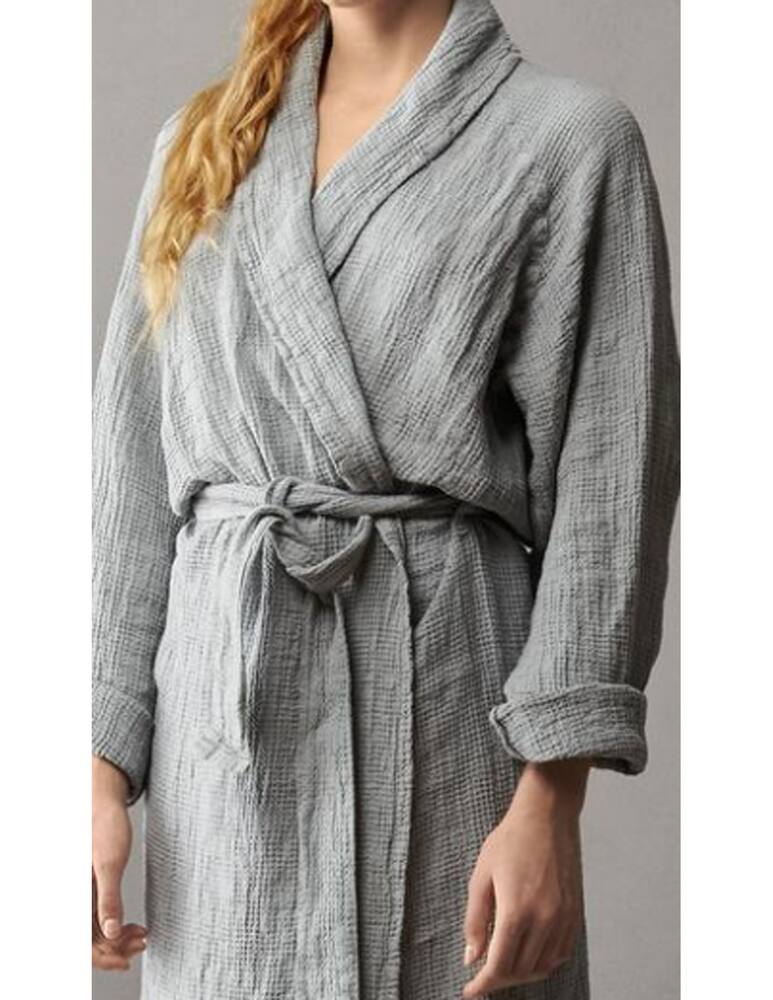 Society Lipe shawl bathrobe - picture 1 Society Lipe shawl bathrobe - picture 1