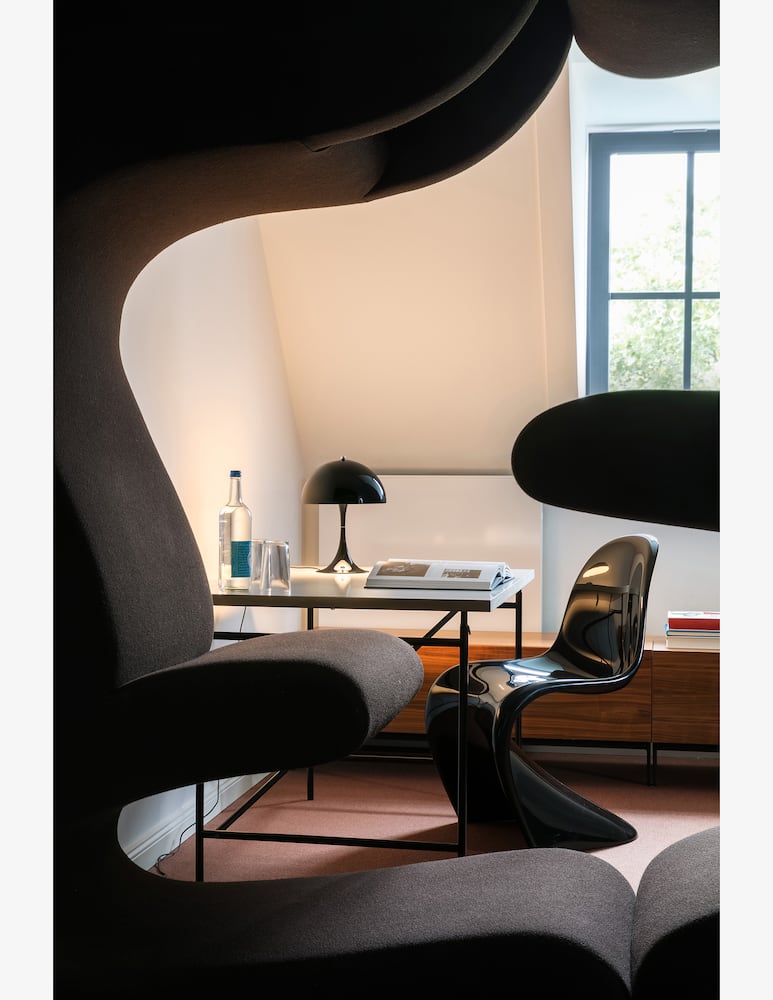 Louis Poulsen Table lamp Panthella mini - picture 2 Louis Poulsen Table lamp Panthella mini - picture 2