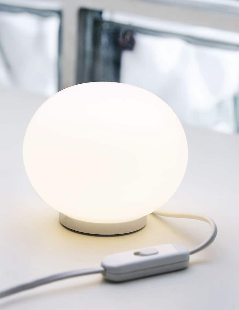 Flos Lampada da soffitto e parete Mini Glo-Ball C/W - immagine 3 Flos Lampada da soffitto e parete Mini Glo-Ball C/W - immagine 3